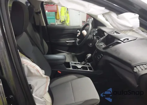 2018 Ford Escape Se из США, поврежденный, VIN 1FMCU9GD3JUA61945